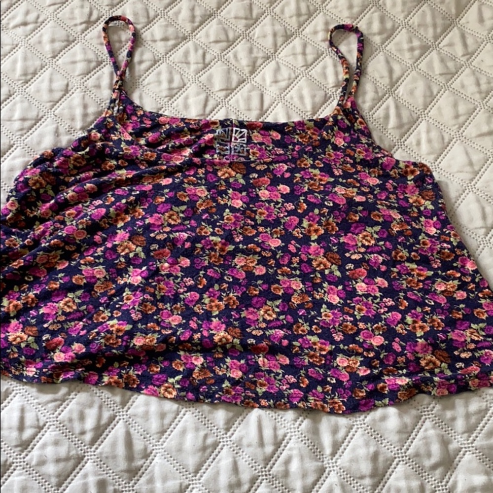 Nollie Floral Crop Top